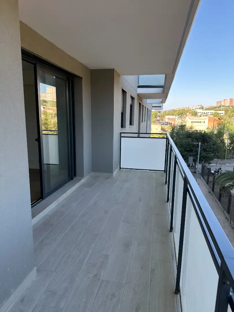 Balcony of Flat for rent in L'Hospitalet de Llobregat  with Air Conditioner, Parquet flooring and Oven