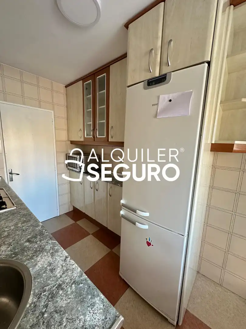 Cuina de Pis de lloguer en Donostia - San Sebastián  amb Calefacció, Terrassa i Moblat