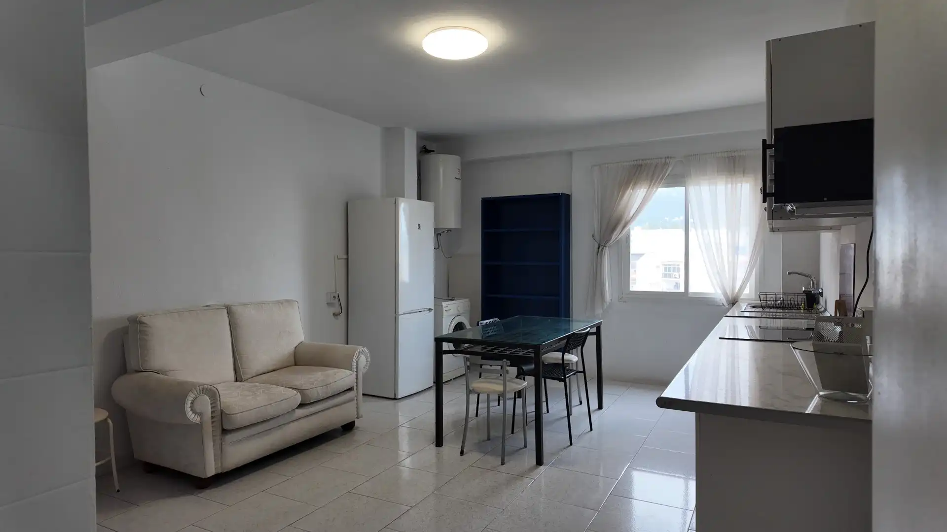 Wohnzimmer von Wohnungen zum Verkauf in Marbella mit Klimaanlage, Terrasse und Möbliert