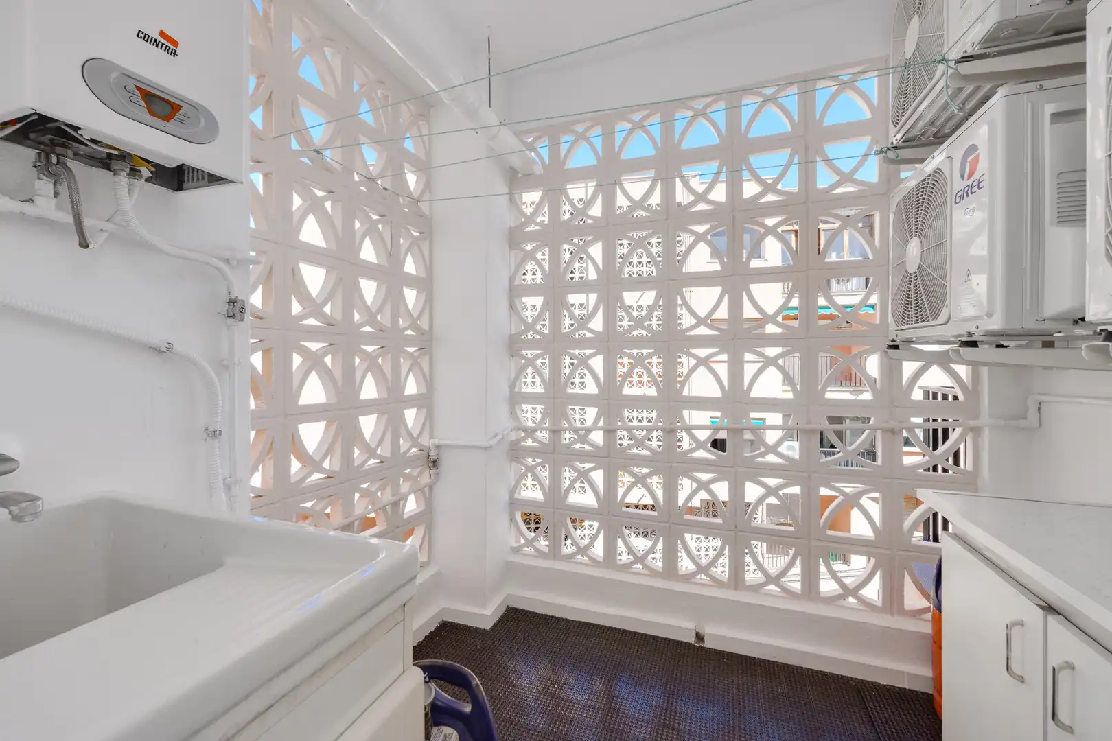 Baño de Piso en venta en El Campello con Aire acondicionado, Terraza y Trastero