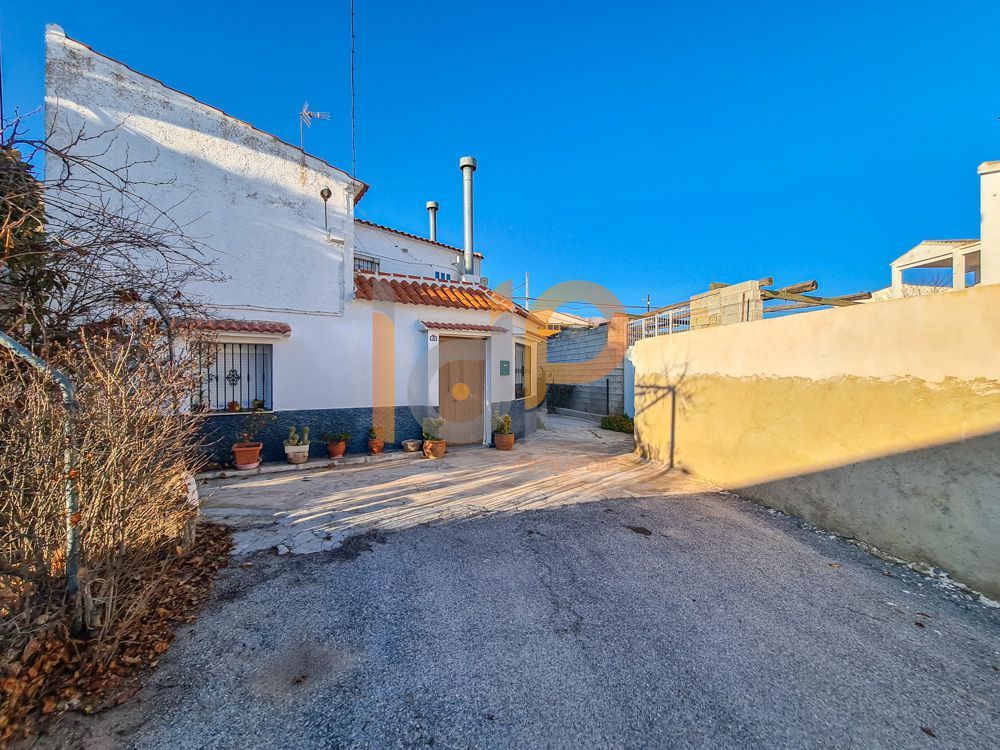 Vista exterior de Casa o xalet en venda en Chirivel amb Terrassa i Traster