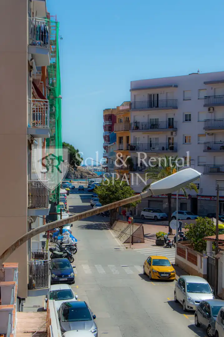 Außenansicht von Wohnung zum Verkauf in Blanes mit Klimaanlage und Heizung