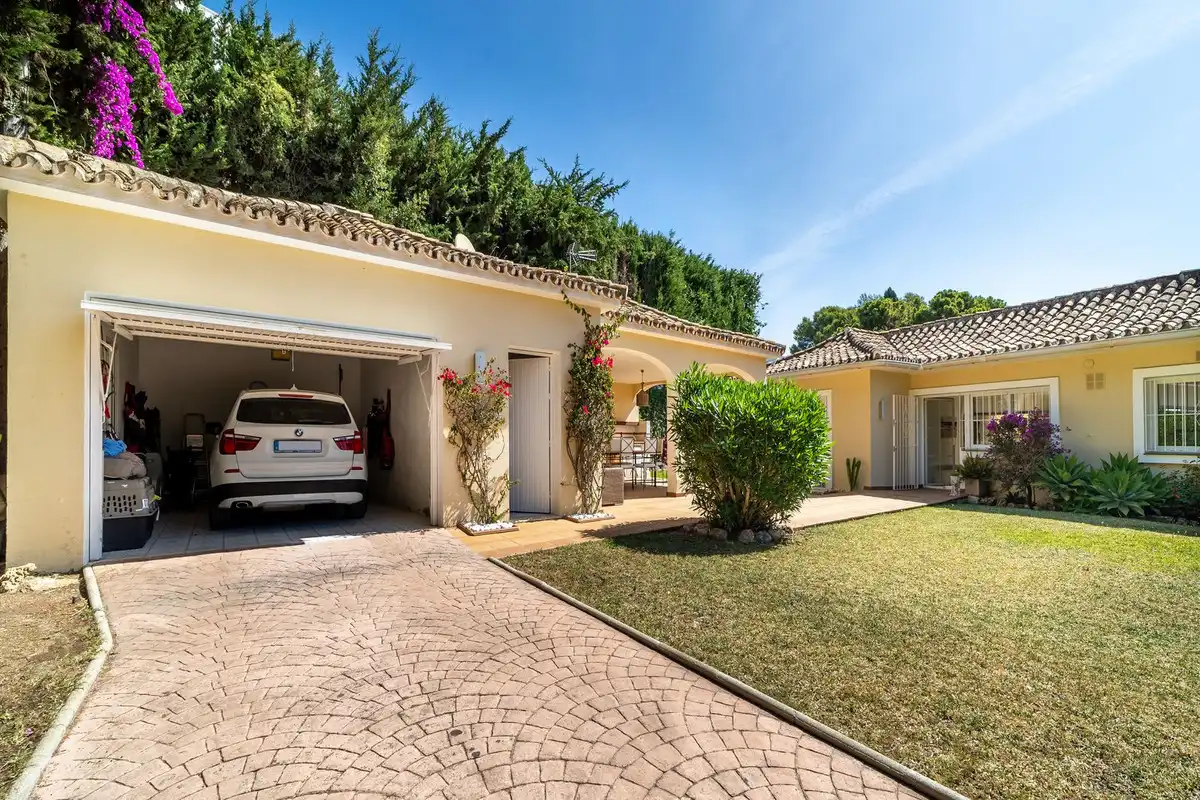 Villa mit Pool zum Verkauf in Lugar Urbanizacion Cascada de Camojan 5D, imagen 37