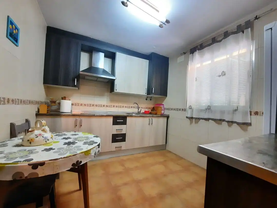 Cocina de Casa o chalet en venta en Escalona con Calefacción y Alarma