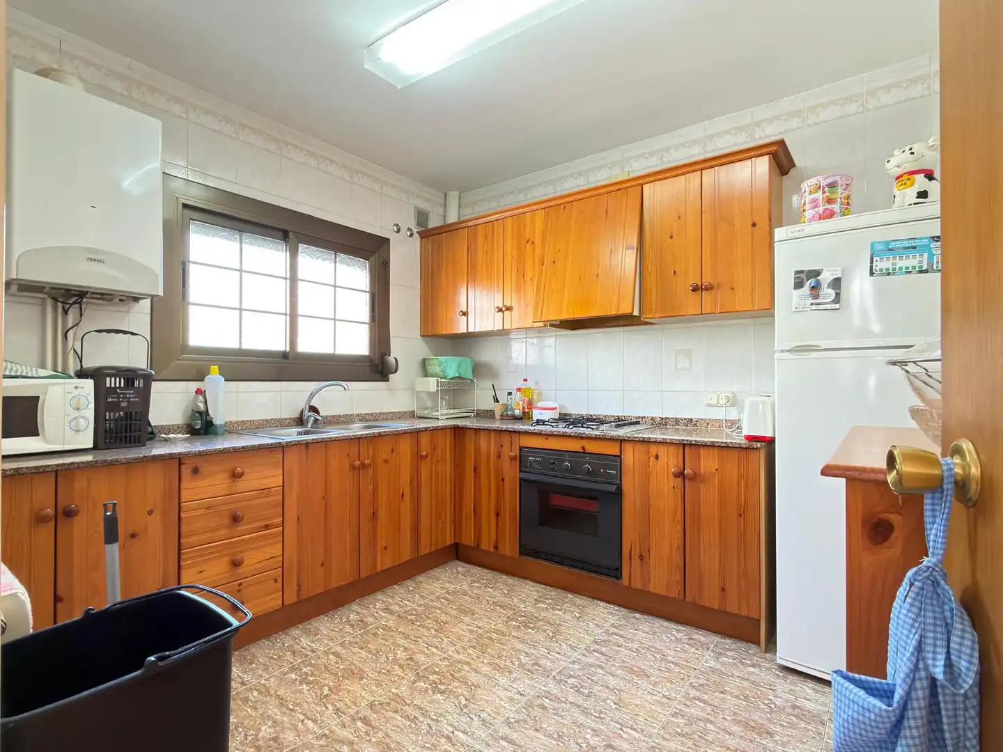 Casa aparellada amb terrassa en venda a Bardají - Molí de Baix, imagen 5