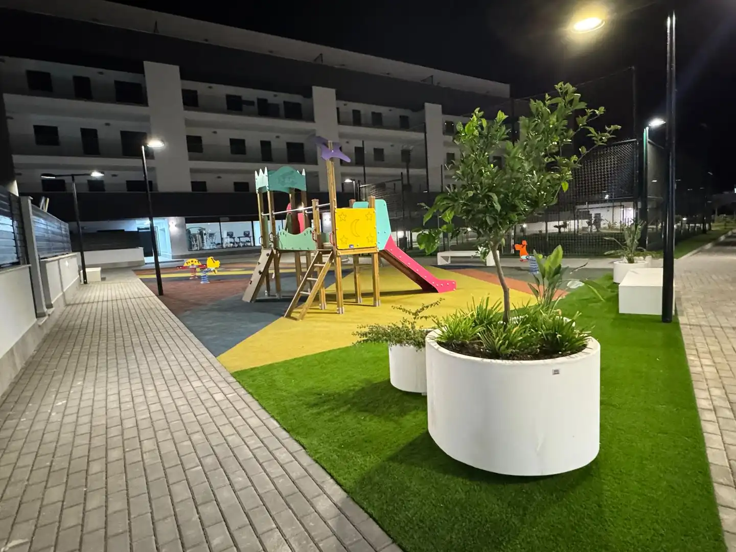 Terrasse von Wohnung zur Miete in La Rinconada mit Klimaanlage, Heizung und Terrasse
