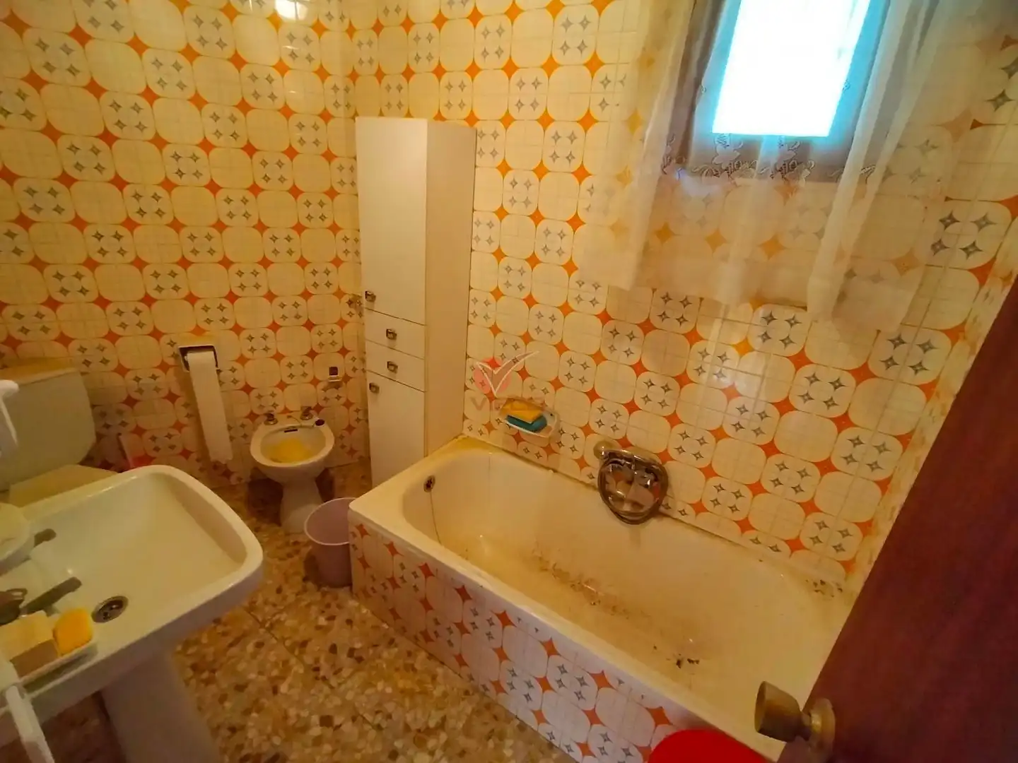 Bathroom of Houses for sale in Altarejos  with Heating and Storage room