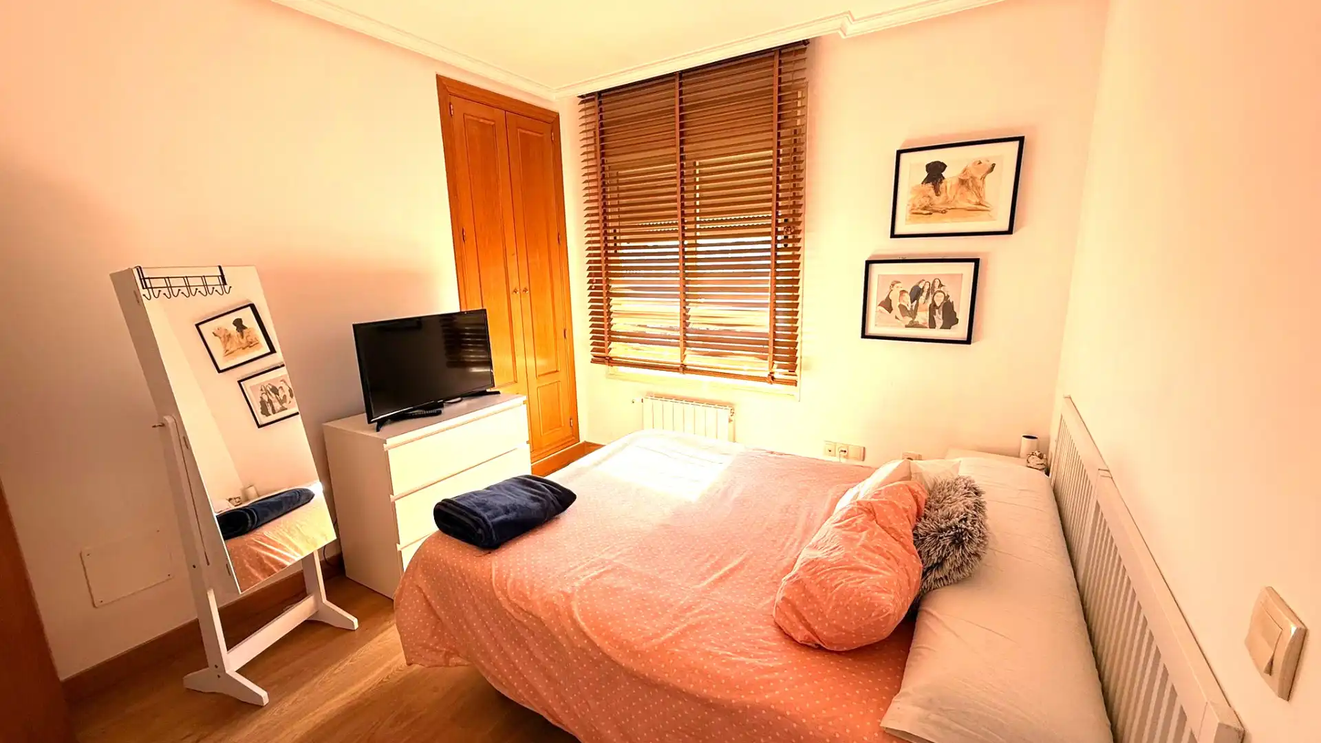 Habitación de Casa o chalet en venta en Madrid con Aire acondicionado, Calefacción y Jardín privado