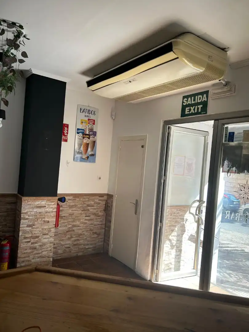 Geschaftsraum zum Verkauf in Jaén mit Klimaanlage