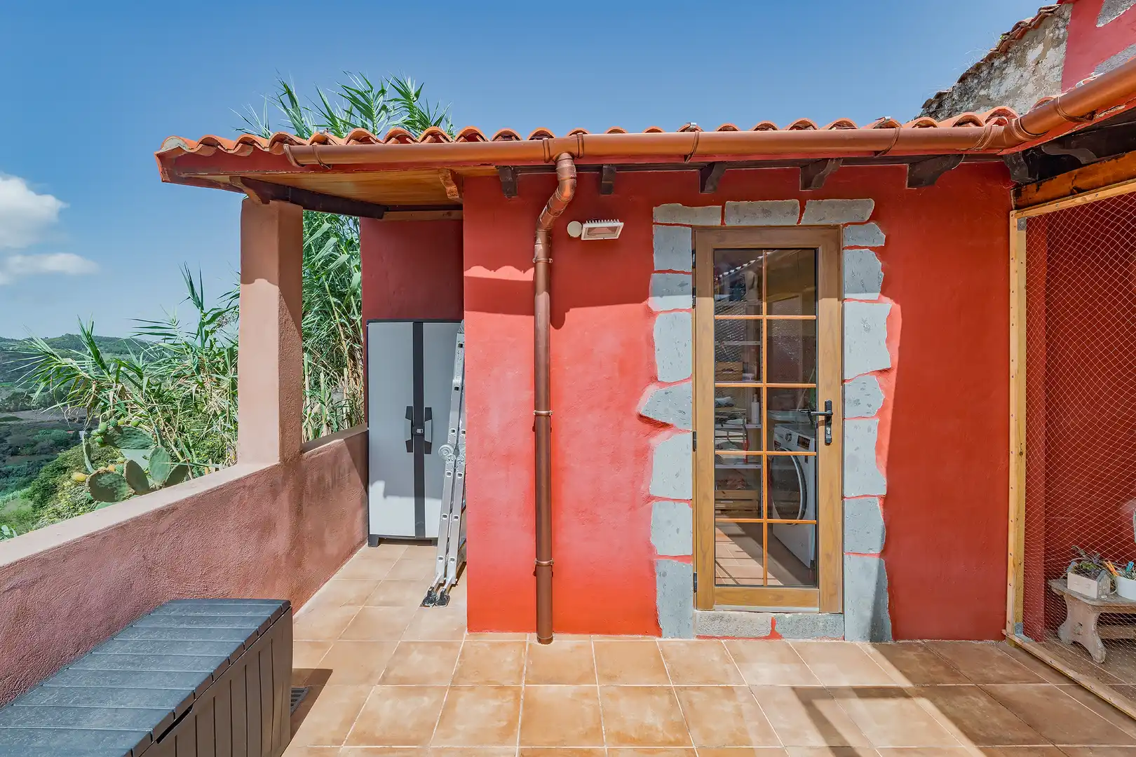 Detached house with terrace for sale in Calle la Palmita, imagen 5