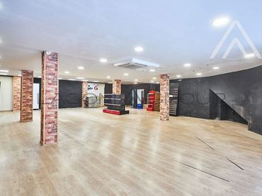 Local comercial en venta en Passeig Maragall