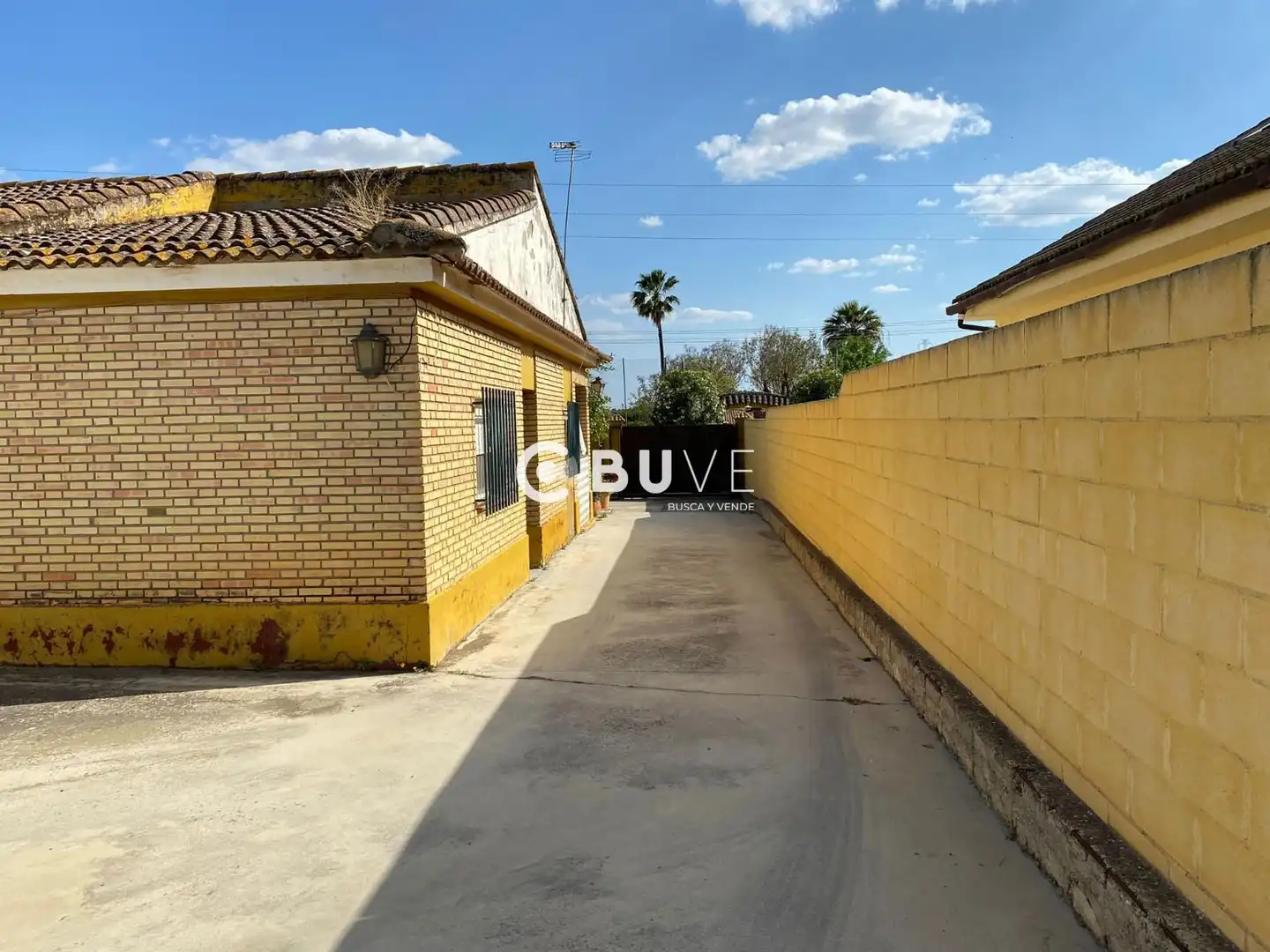 Vista exterior de Casa o chalet en venta en Carmona con Aire acondicionado, Calefacción y Terraza