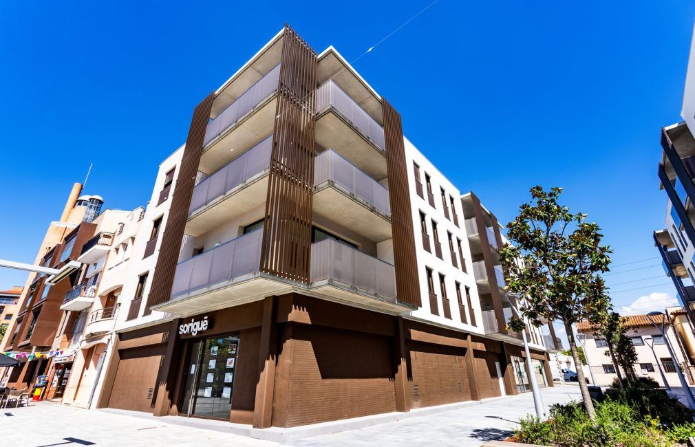 Exterior view of Premises for sale in Santa Perpètua de Mogoda