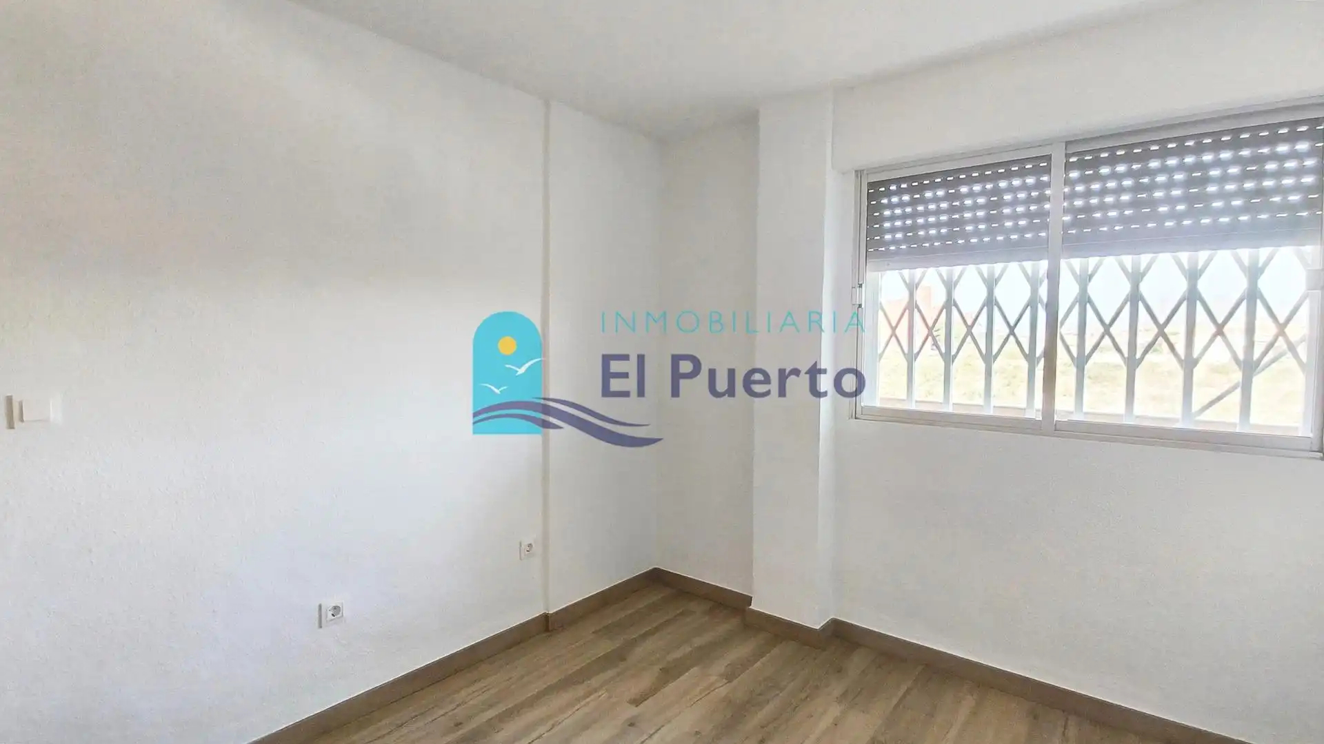 Bedroom of Flat for sale in Mazarrón  with Air Conditioner, Heating and Parquet flooring