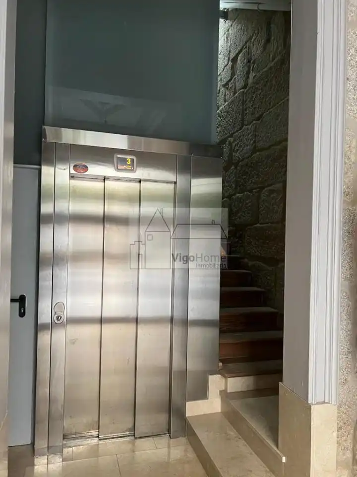 Attic for sale in Vigo   with Heating