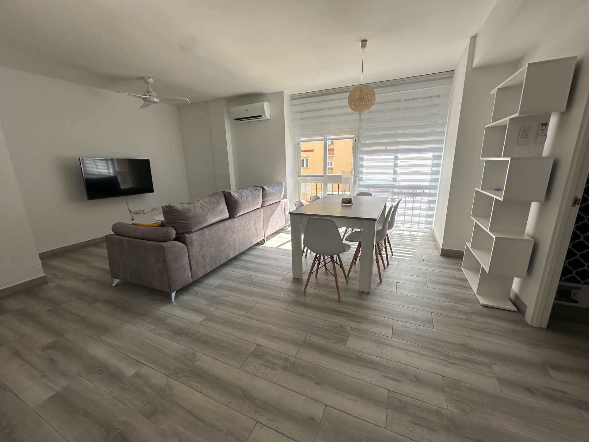 Living room of Flat to rent in  Jaén Capital  with Air Conditioner, Heating and Parquet flooring