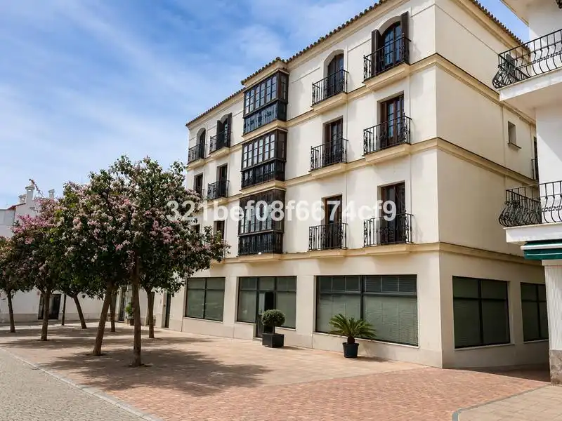 Local comercial en venda a Estepona Pueblo, imagen 2