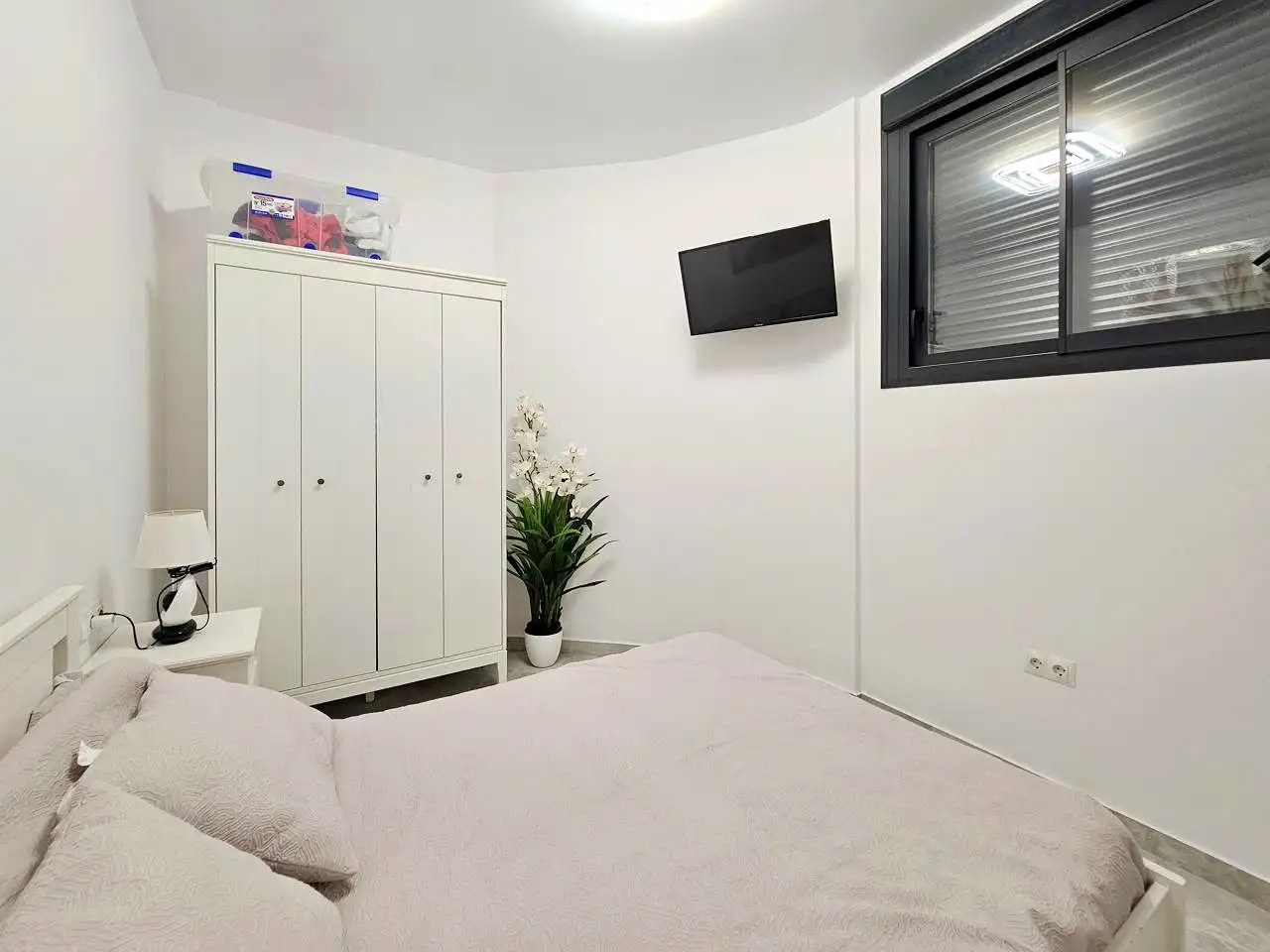 Dormitori de Casa o xalet en venda en Alcalá de Guadaira amb Aire condicionat, Jardí privat i Terrassa