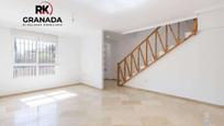 Exterior view of Single-family semi-detached for sale in  Granada Capital  with Terrace