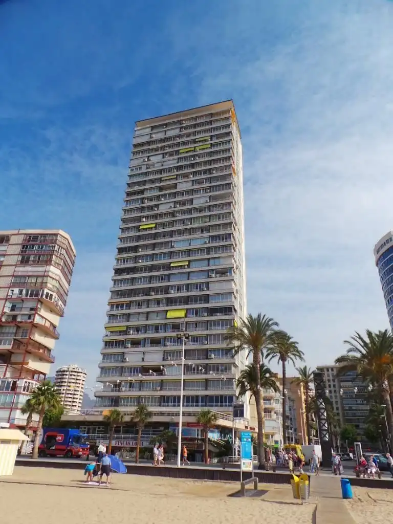 Appartamento con terrazza in vendita a Avenida de Bilbao 1