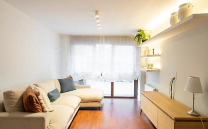 Living room of Apartment for sale in  Barcelona Capital