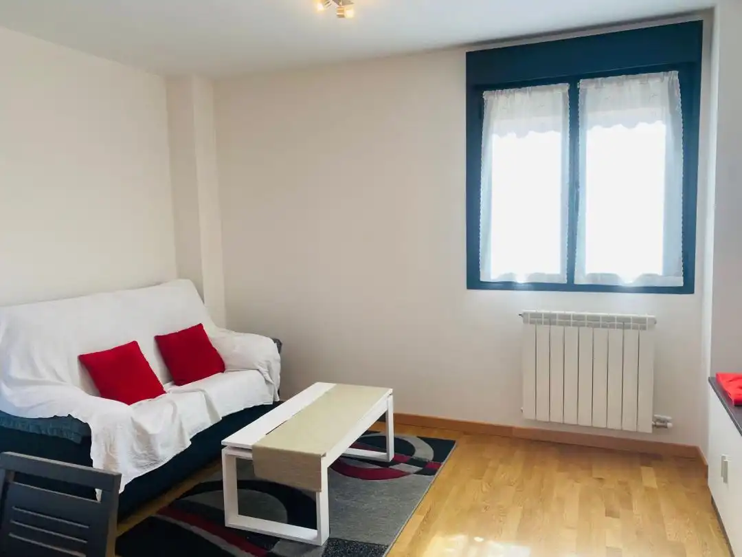 Habitación de Piso en venta en Ezcaray con Calefacción, Jardín privado y Terraza