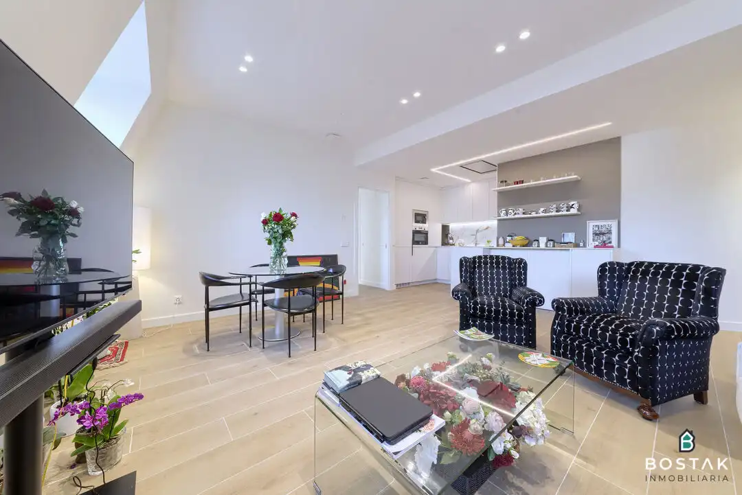Sala de estar de Ático de alquiler en Bilbao  con Calefacción, Terraza y Balcón