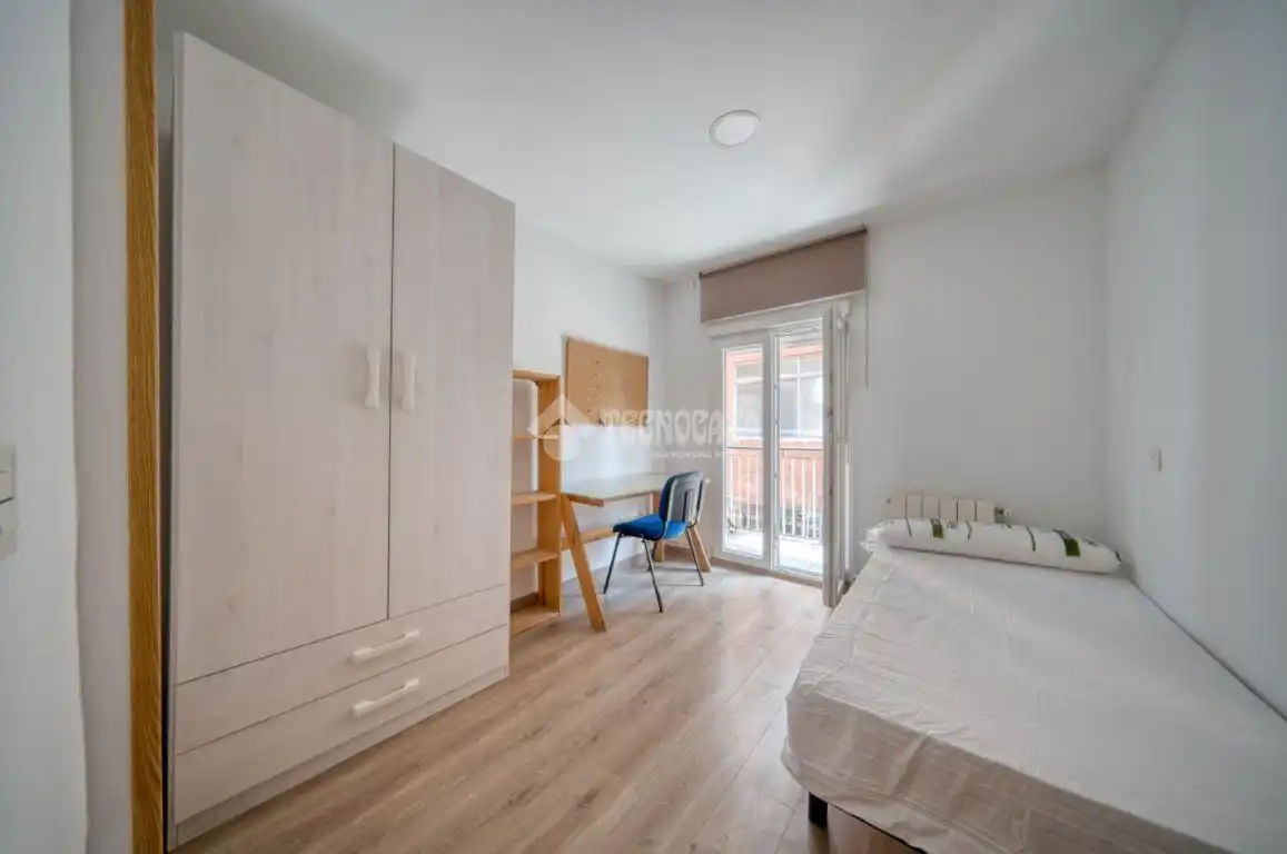 Habitación de Piso en venta en Valladolid con Calefacción y Terraza
