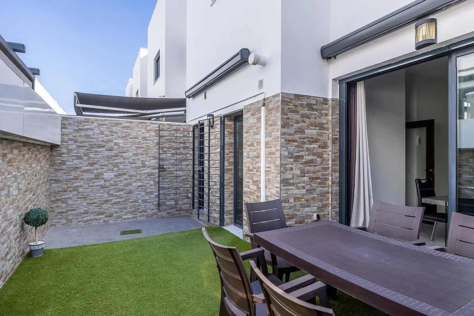 Terrace of Detached homes for sale in Dos Hermanas  with Air Conditioner, Heating and Private garden