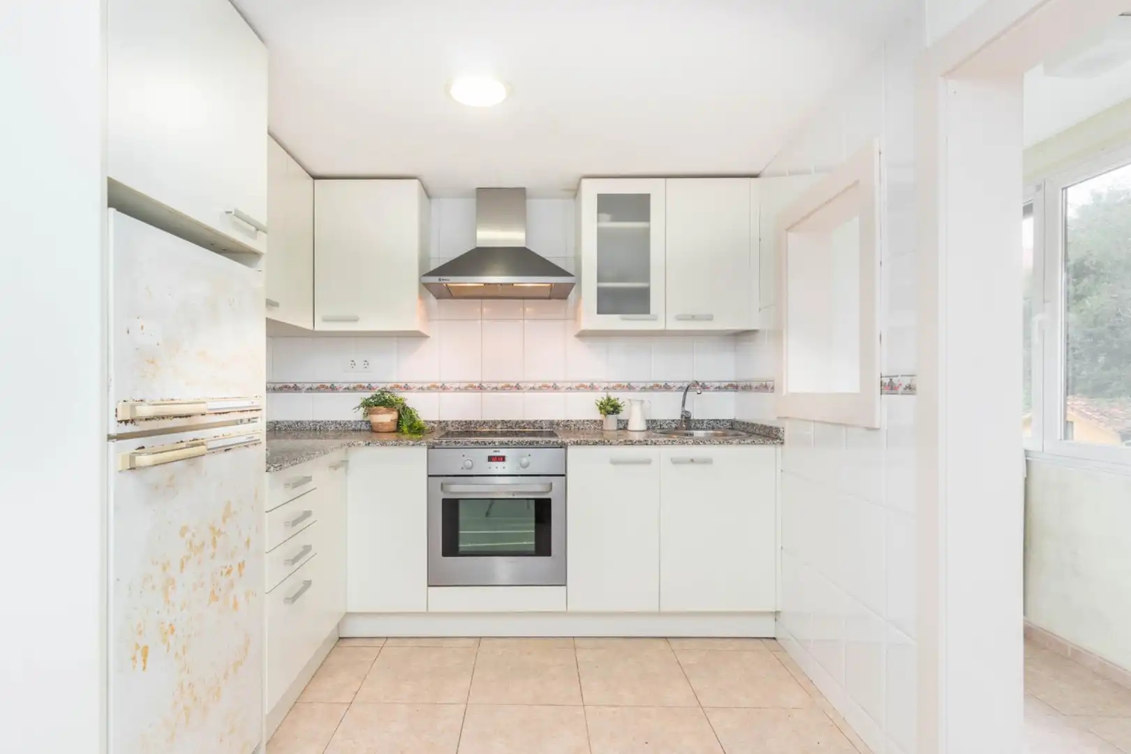 Cocina de Apartamento en venta en Ribadesella con Calefacción y Balcón