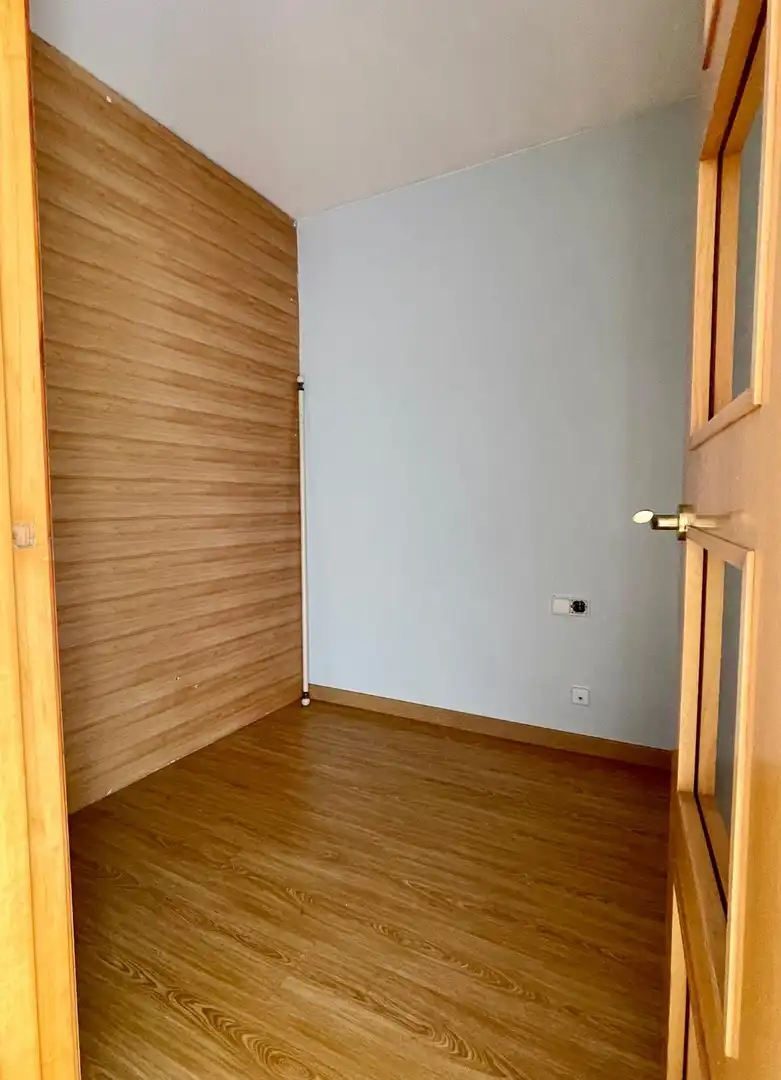 Habitación de Ático en venta en Mataró con Aire acondicionado, Calefacción y Terraza