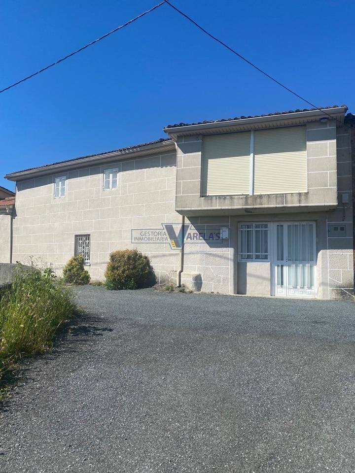 Vista exterior de Casa o xalet en venda en Xunqueira de Espadanedo amb Jardí privat