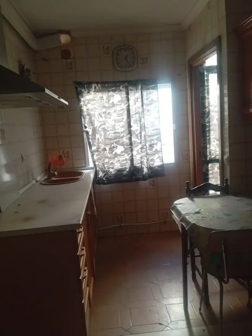 Kitchen of Flat for sale in Miguel Esteban  with Heating, Parquet flooring and Furnished
