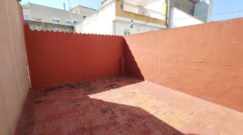 Nave de 72m situada en una de las carreteras principales de Favara, muy bien comunicada y rodeada de servicios y comercios. Amplia, imatge 2