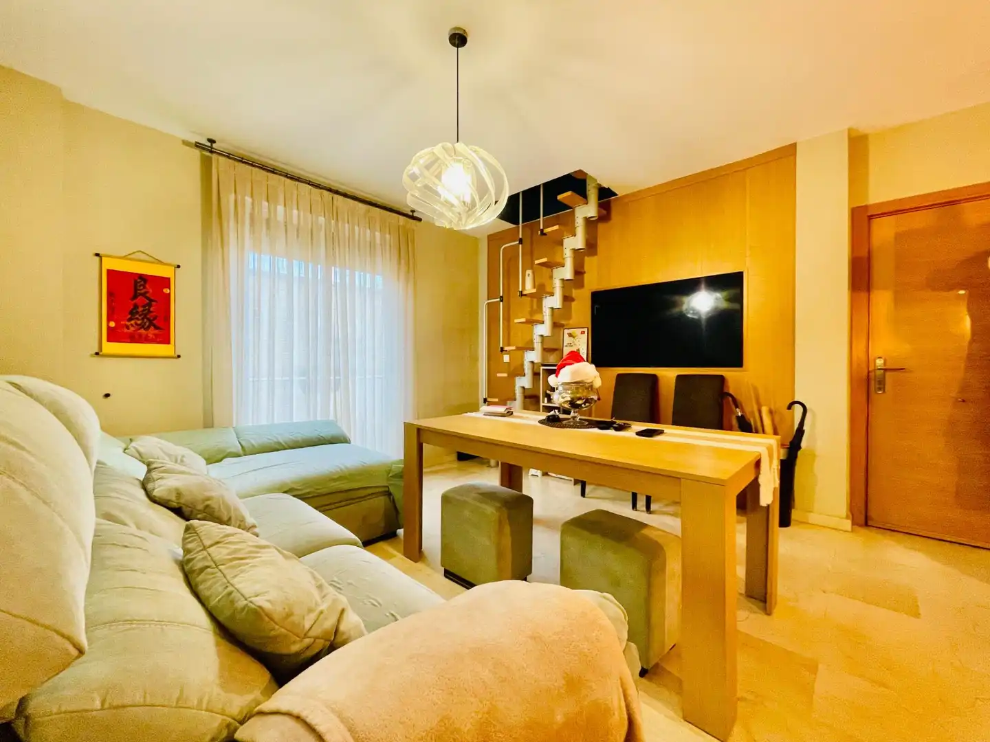 Sala d'estar de Àtic en venda en Córdoba amb Aire condicionat, Calefacció i Terrassa