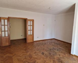 Schlafzimmer von Wohnung zum verkauf in Argés mit Terrasse und Abstellraum