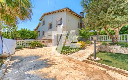 Vista exterior de Casa o xalet en venda en El Vendrell amb Aire condicionat, Calefacció i Jardí privat