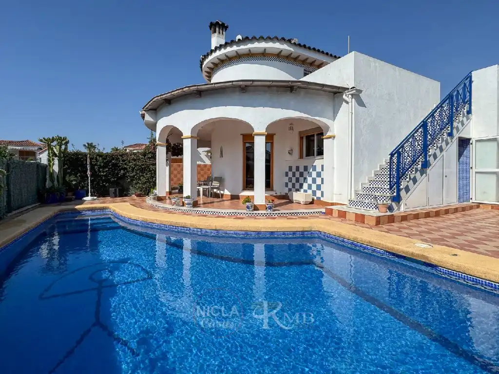 Casa o chalet en venta en Avenida Ciudad De Castellon(Playa, Vera Playa Naturista