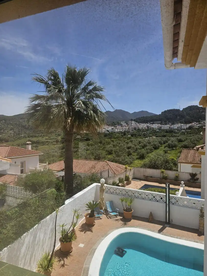 Vista exterior de Casa o chalet en venta en Monda con Calefacción, Jardín privado y Piscina