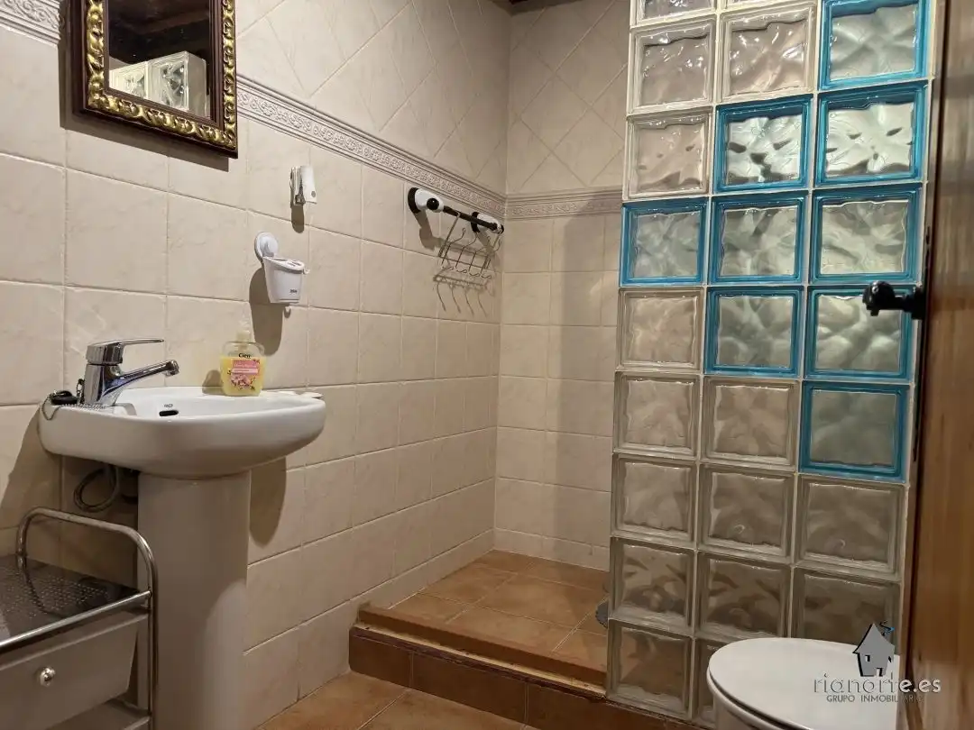 Bathroom of Houses for sale in Peñamellera Alta  with Heating