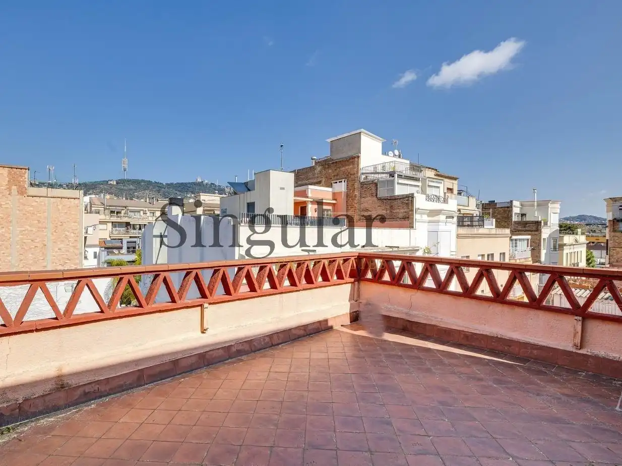 Terrassa de Edifici en venda en Barcelona