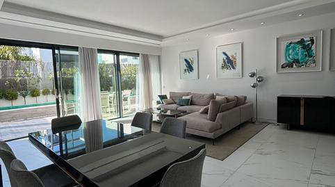 Foto 4 de Casa o xalet de lloguer a Las Lomas de Río Verde, Málaga