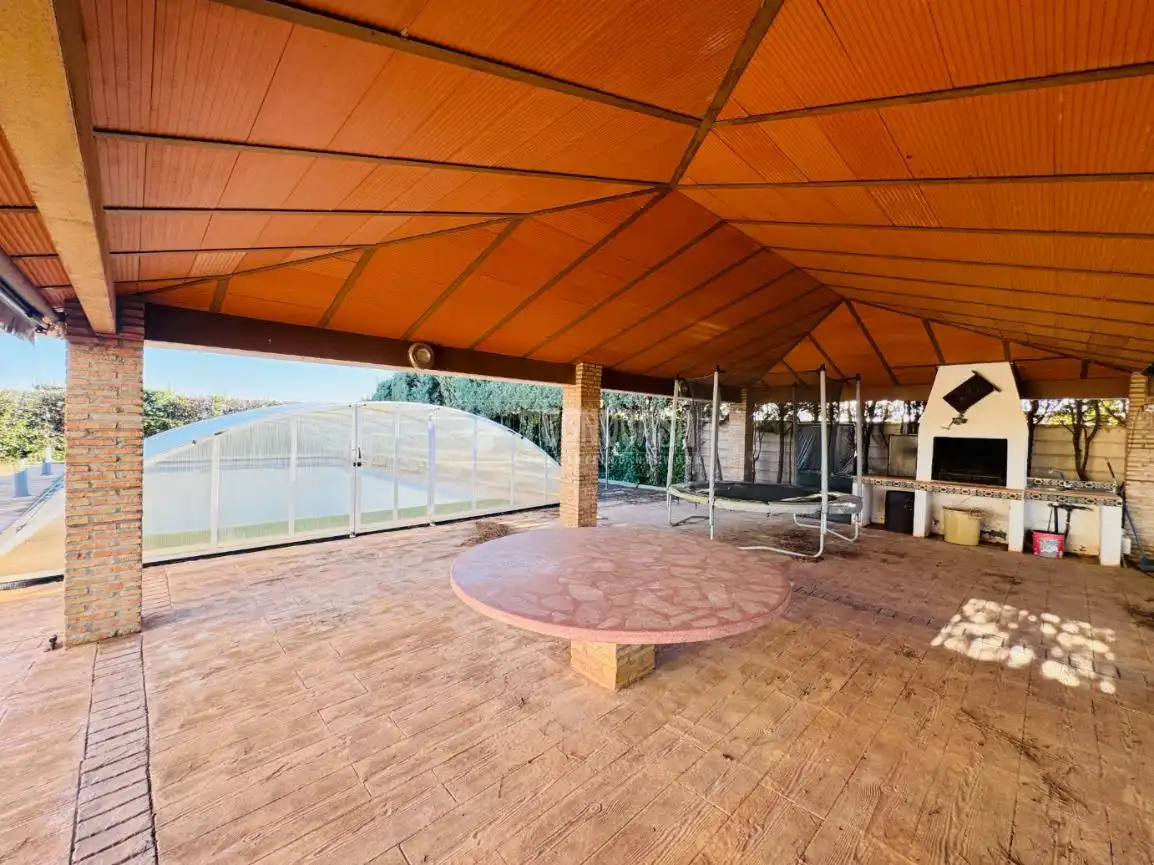 Terrassa de Casa o xalet en venda en Mora amb Calefacció, Jardí privat i Piscina