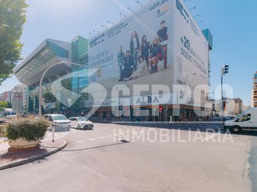Flat with lift for sale in Calle de Goya