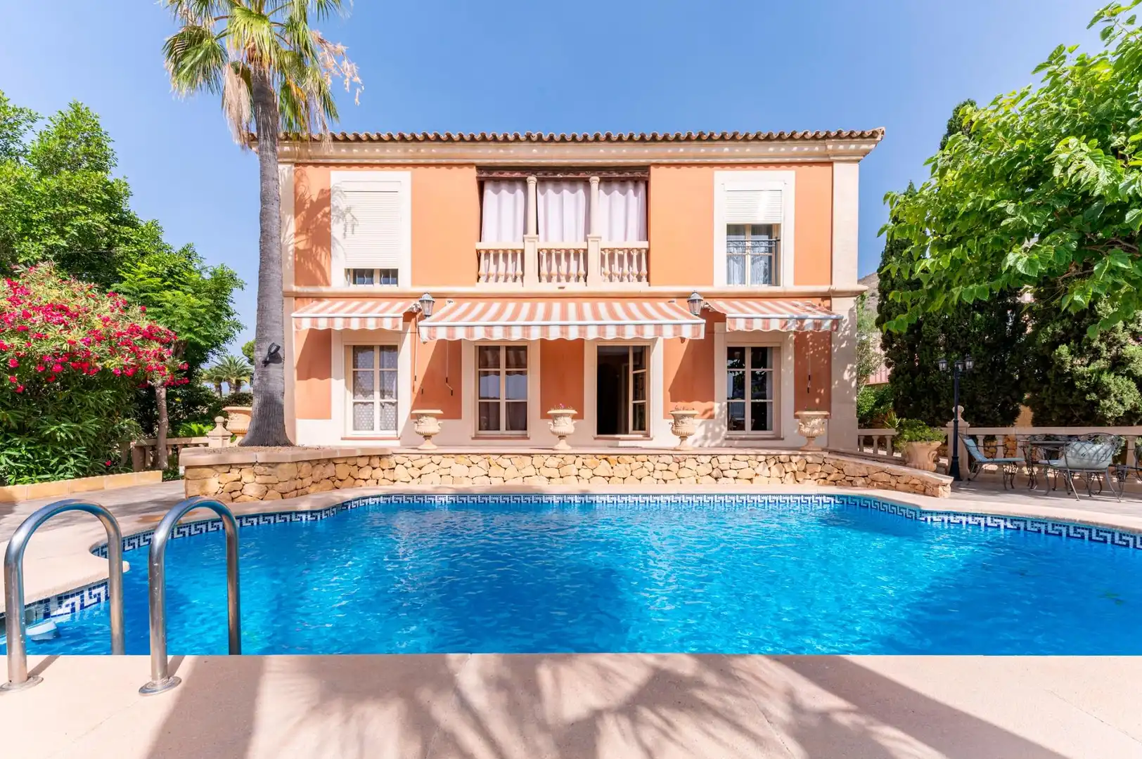 Villa mit Terrasse zum Verkauf in Golf Bahía, imagen 5