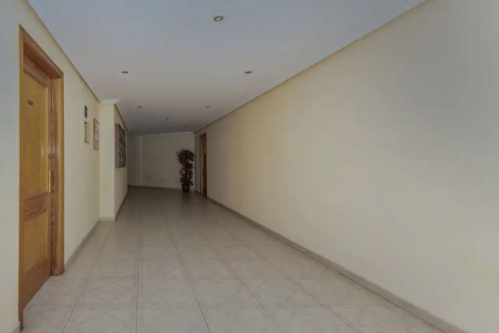 Flat with lift for sale in Av Reyes Católicos, imagen 22