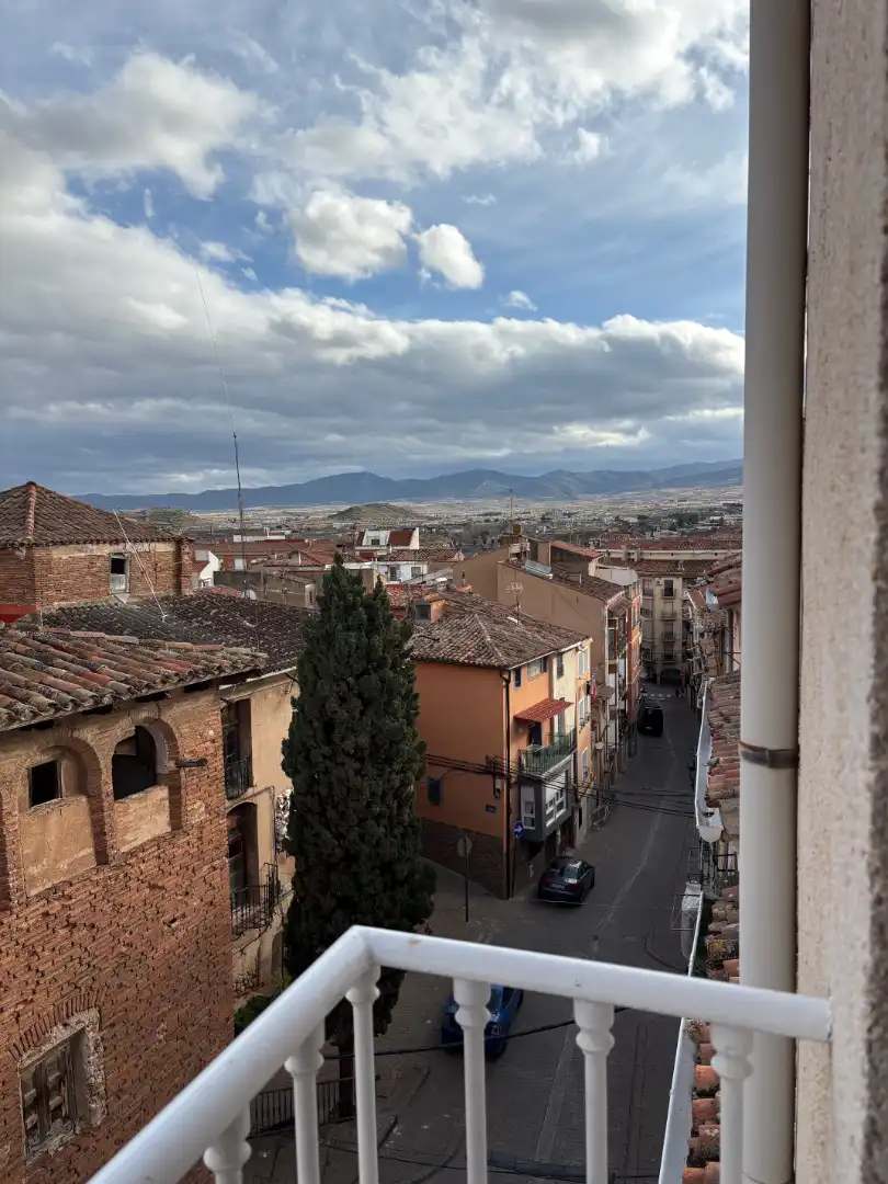 Vista exterior de Piso en venta en Arnedo con Calefacción, Trastero y Balcón