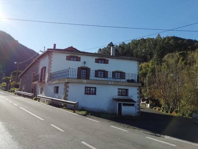 Casa-chalet en Alquiler en Sopuerta