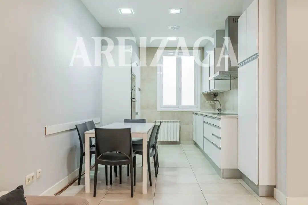 Cocina de Piso en venta en Donostia - San Sebastián  con Calefacción