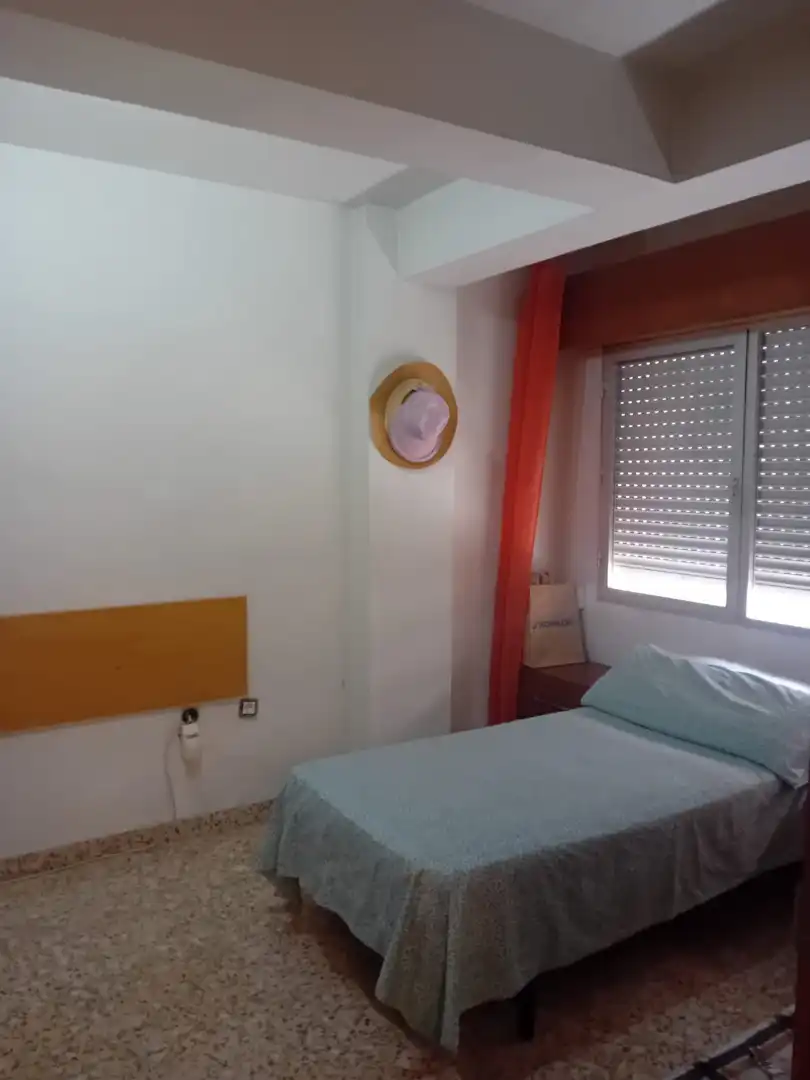 Dormitori de Pis en venda en Cartagena amb Moblat, Rentadora i Microones